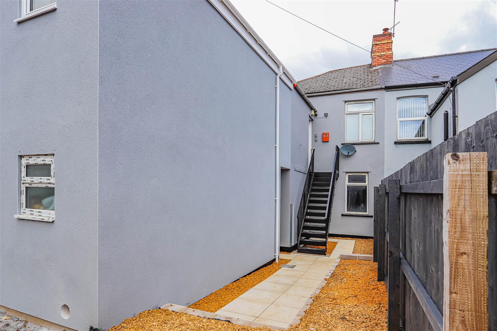 Barry Road, Barry — photograph 8